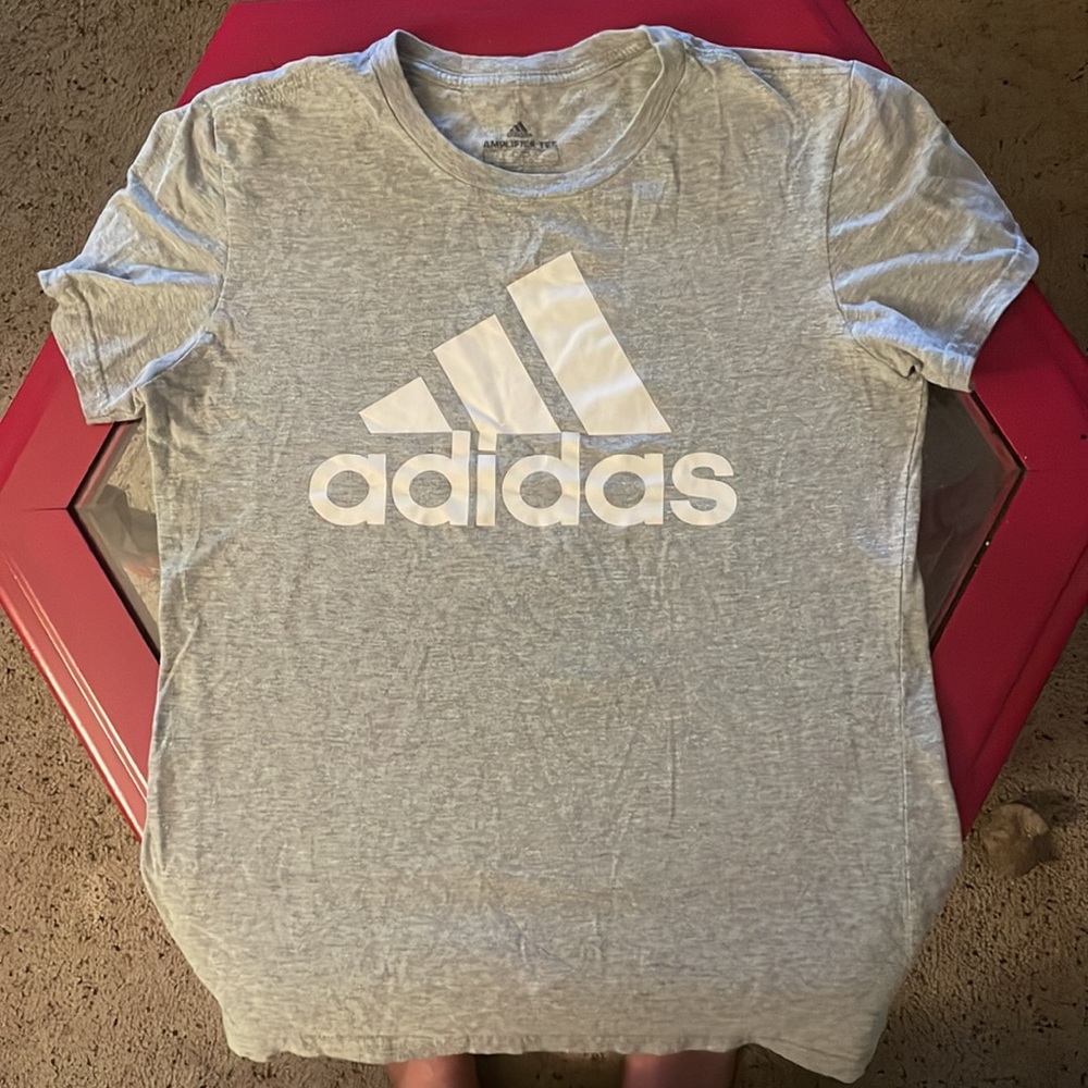 Youth Adidas small T-shirt